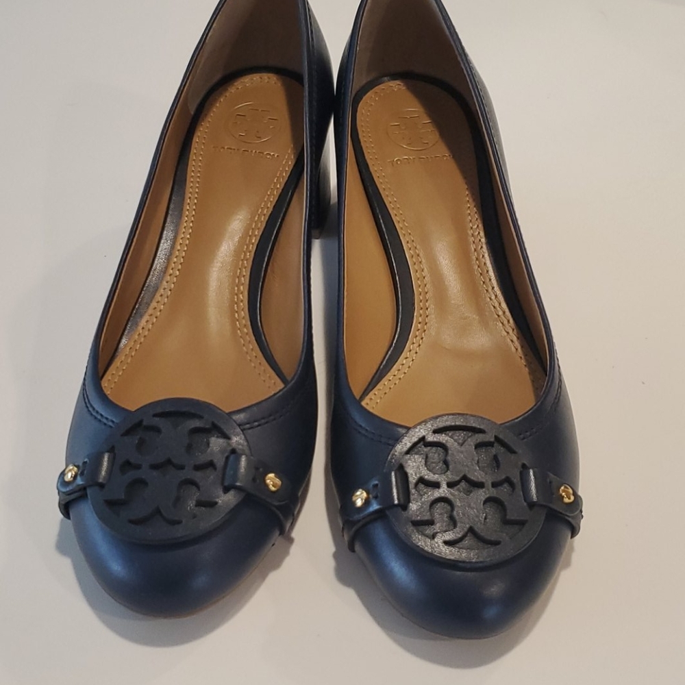 Tory Burch heels size 8.5 Never worn